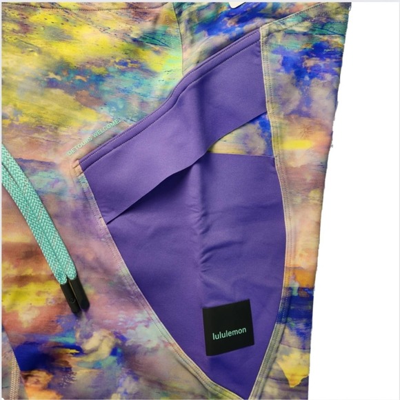 NWT Lululemon Cargo SHR Hiking Tight 25" - Picture 9 of 12